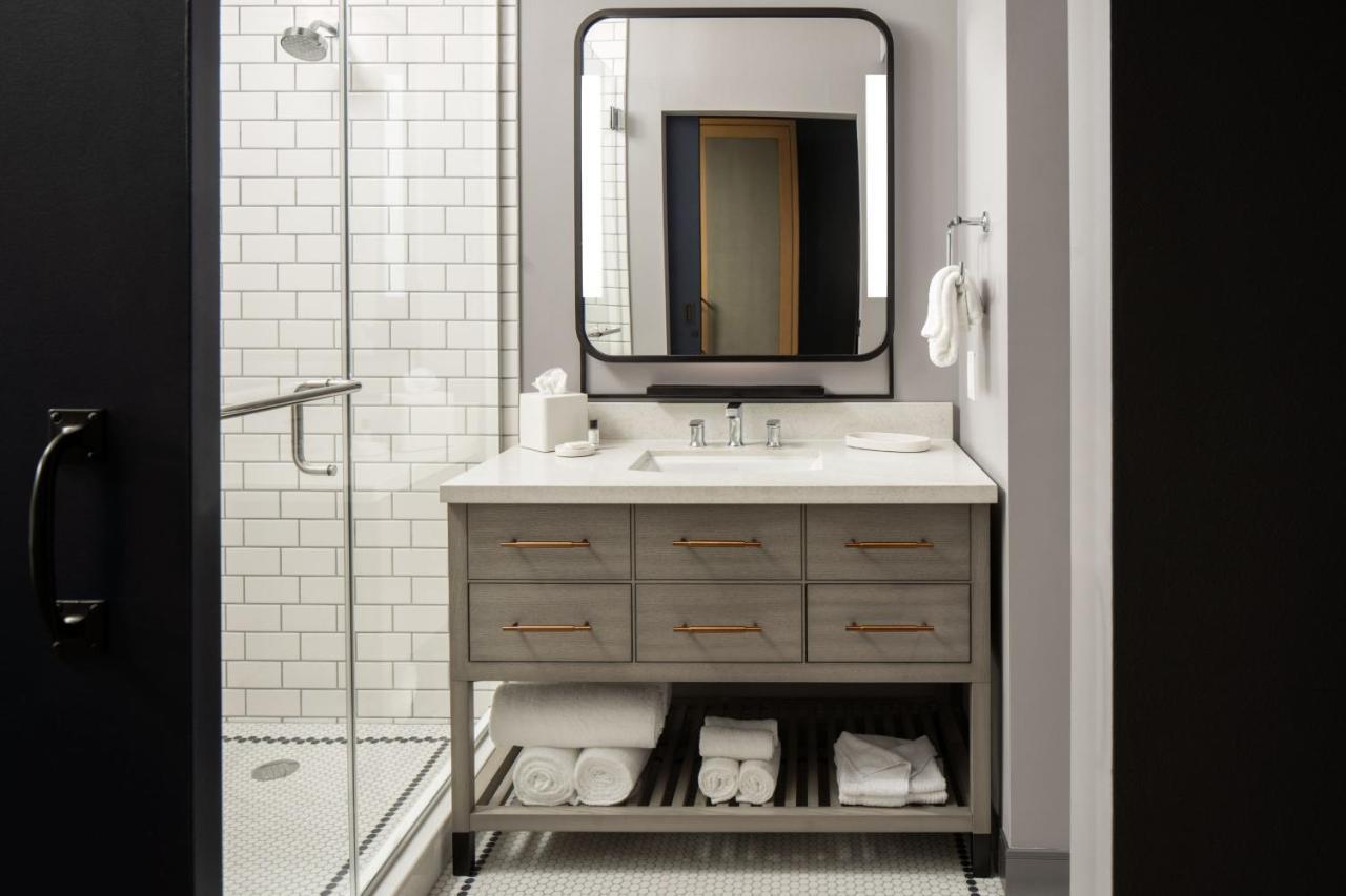 Trilith Guesthouse, Fayetteville, Ga, A Tribute Portfolio Hotel ภายนอก รูปภาพ