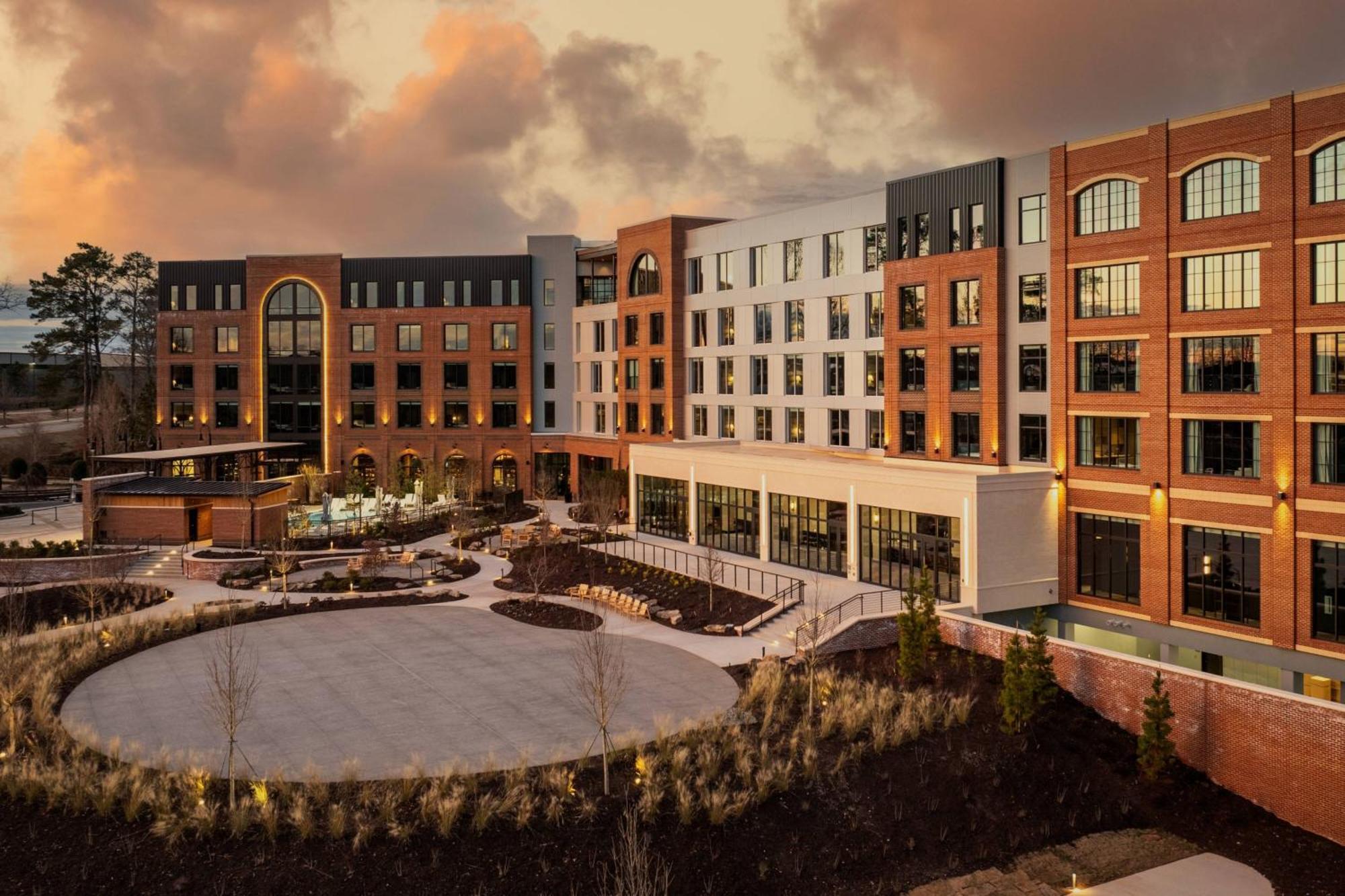 Trilith Guesthouse, Fayetteville, Ga, A Tribute Portfolio Hotel ภายนอก รูปภาพ