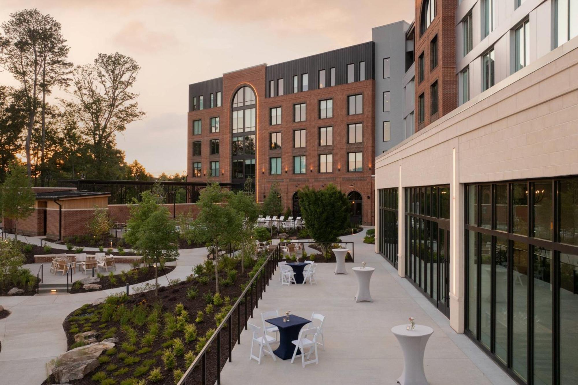Trilith Guesthouse, Fayetteville, Ga, A Tribute Portfolio Hotel ภายนอก รูปภาพ